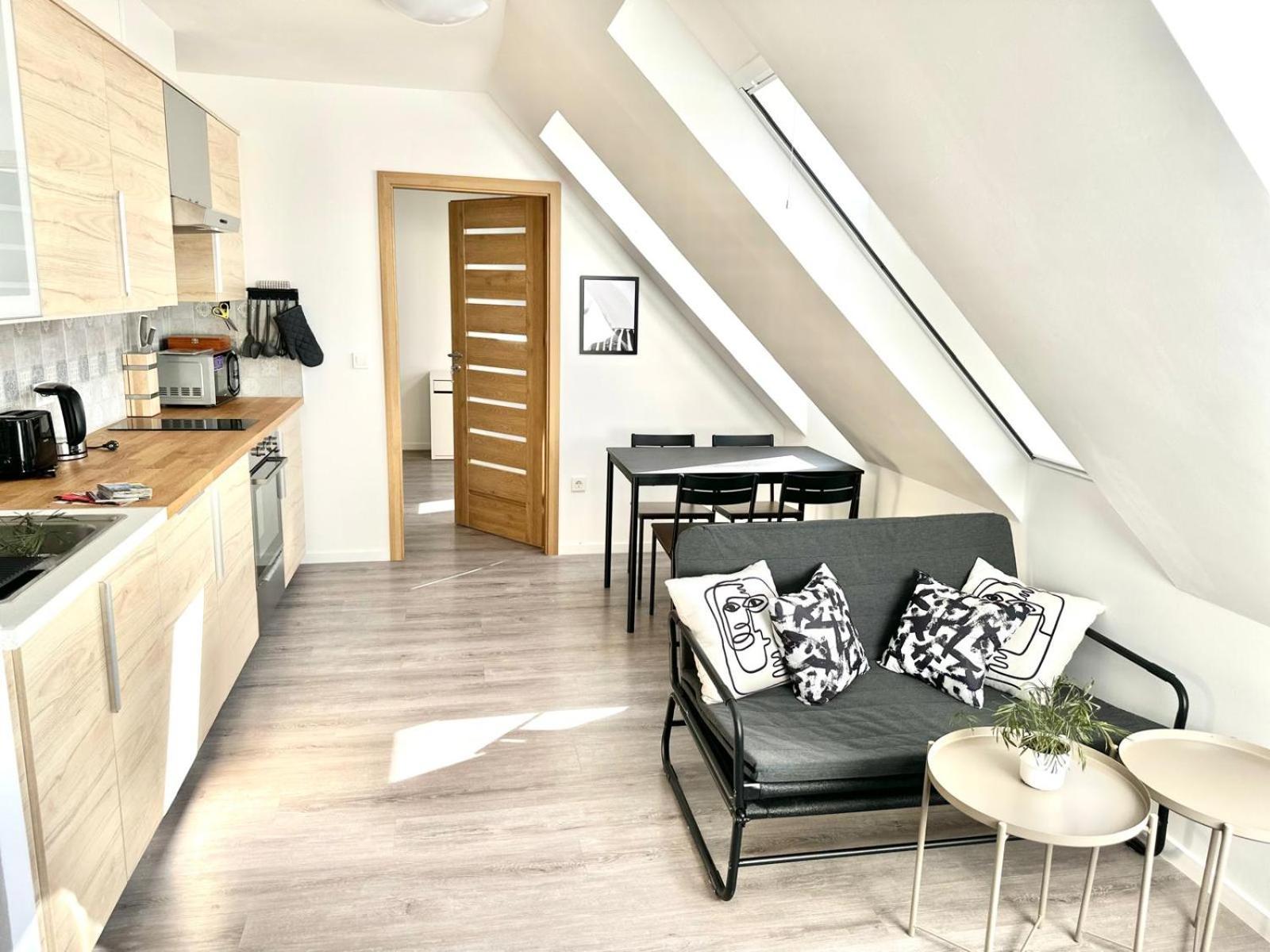 Palace Quarter 2 Peaceful Modern Central Top Floor Apartment บูดาเปสต์ ภายนอก รูปภาพ