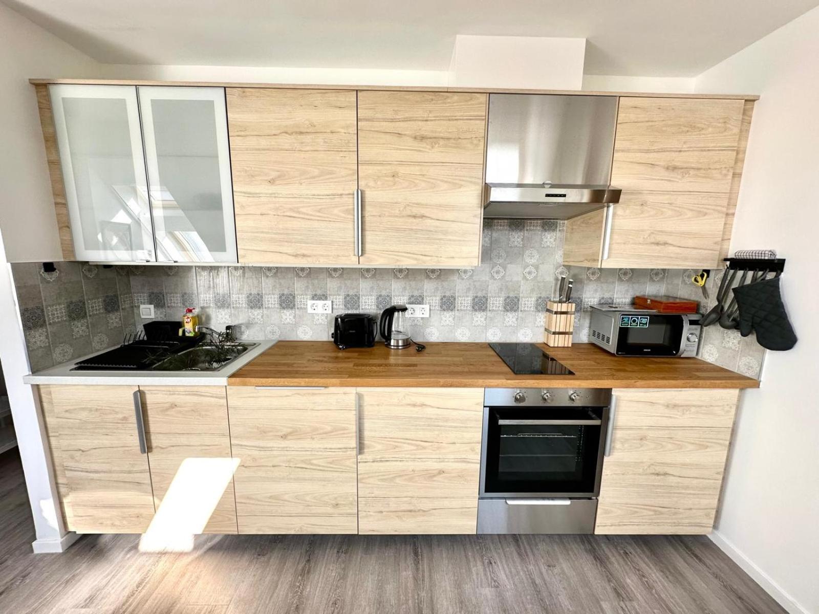 Palace Quarter 2 Peaceful Modern Central Top Floor Apartment บูดาเปสต์ ภายนอก รูปภาพ